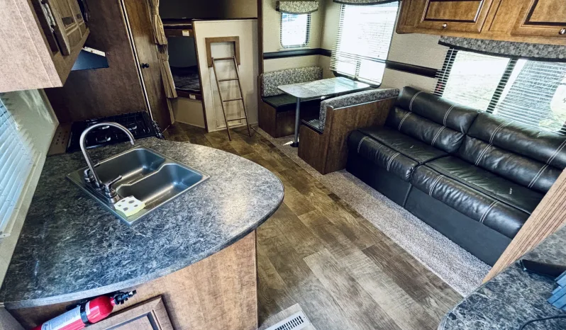 
								2017 CrossRoads Z-1 272BH full									