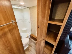 
										2018 Prime Time – Tracer Breeze 24DBS full									