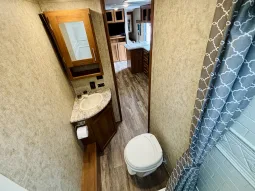 
										2018 Prime Time – Tracer Breeze 24DBS full									