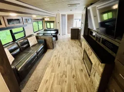 
										2019 Forest River Heritage Glen LTZ 309BOK full									