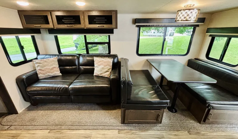 
								2019 Forest River Heritage Glen LTZ 309BOK full									