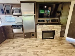 
										2019 Forest River Heritage Glen LTZ 309BOK full									
