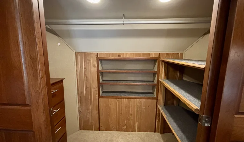 
								2013 Dynamax Trilogy 3650RL full									