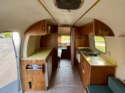 
										1969 Airstream Globetrotter full									