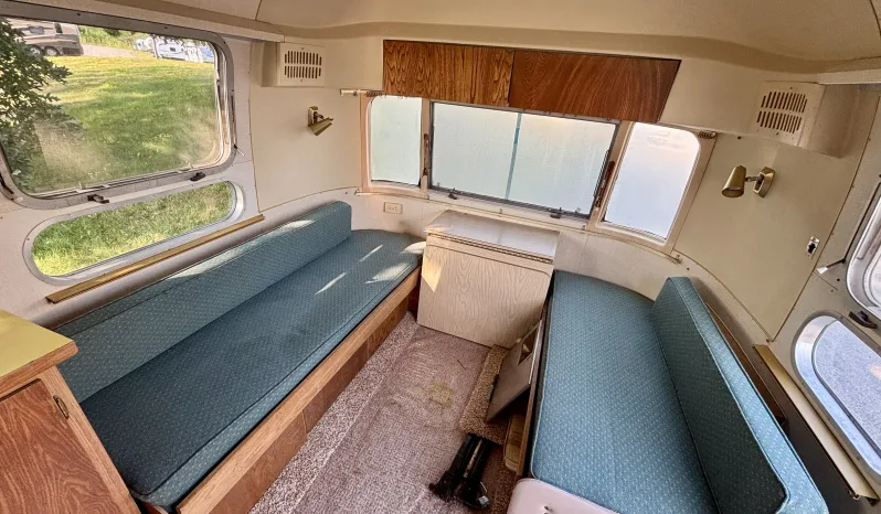 
								1969 Airstream Globetrotter full									
