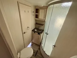 
										2018 Winnebango Minnie 2401RG full									
