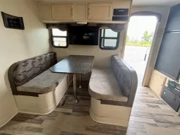2018 Winnebango Minnie 2401RG