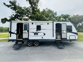 2018 Winnebango Minnie 2401RG