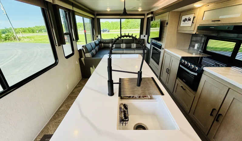 
								2024 Forest River Salem View28x full									